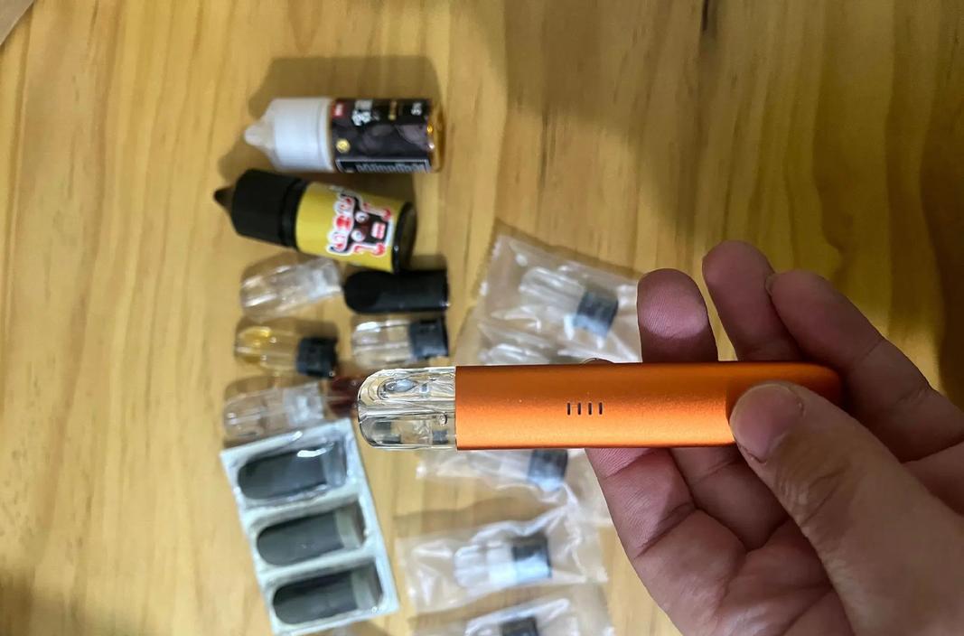电子烟中哪个部位含有尼古丁_电子烟中含有尼古丁_含有尼古丁的电子烟属于烟草